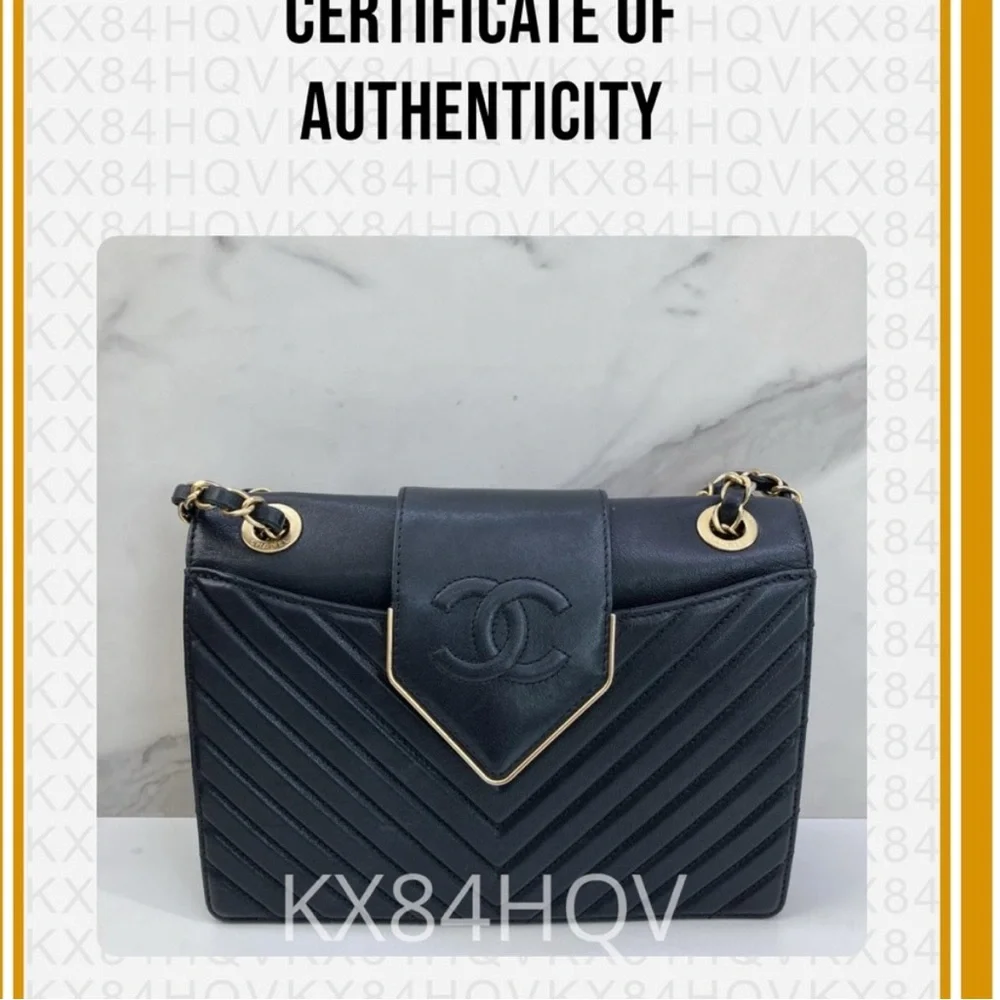 Authentic CHANEL Black Collar Tie Chevron Quilted Leather Shoulder Bag with Gold